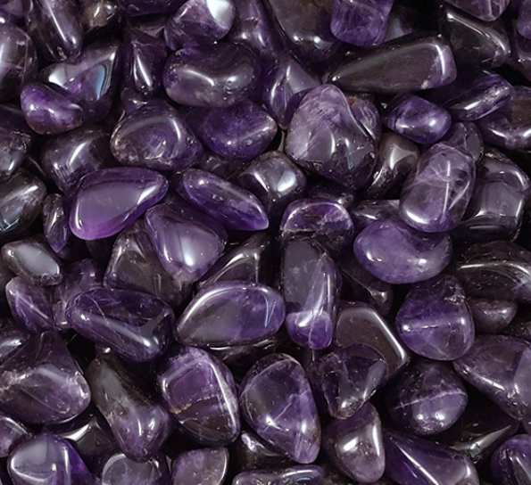 Dark Amethyst Tumbled Stone (Large 2–3cm)